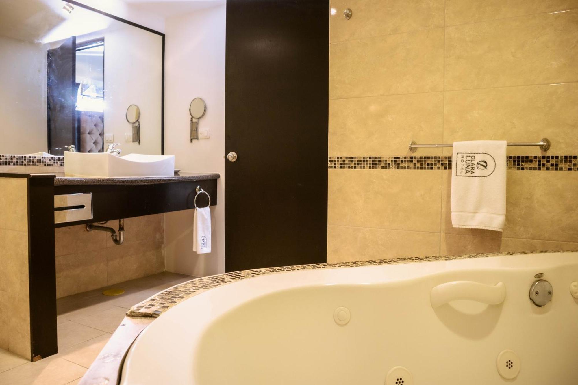Hotel Clara Luna Xalapa Bagian luar foto